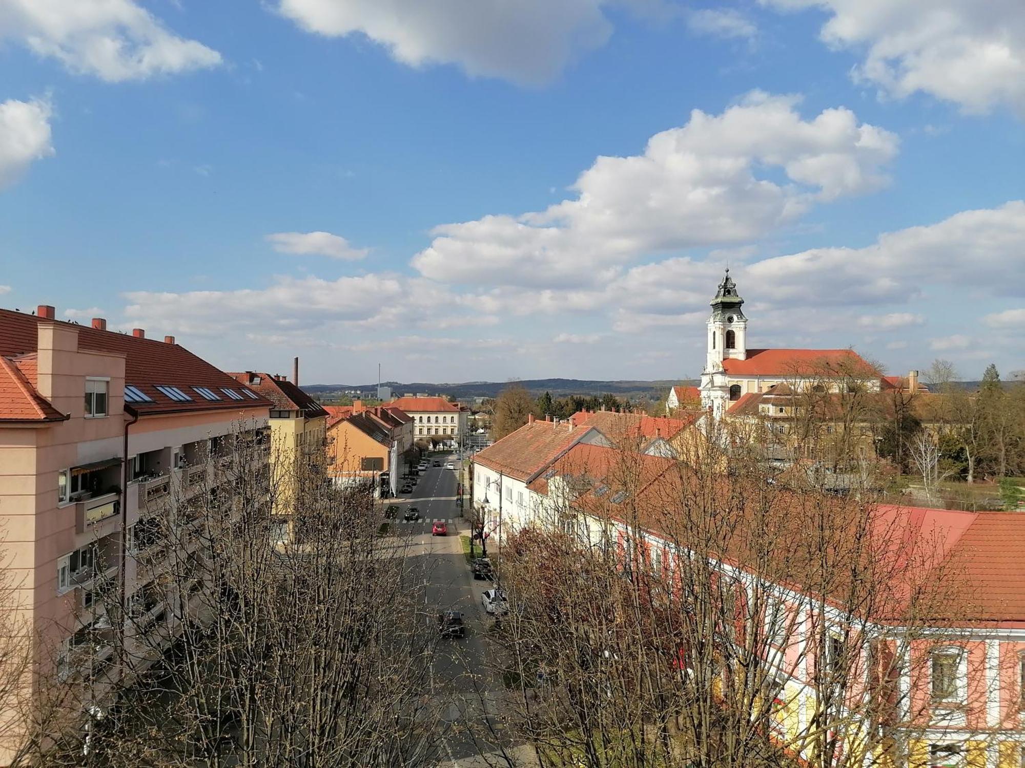 Szentgotthárd Shine Apartman מראה חיצוני תמונה